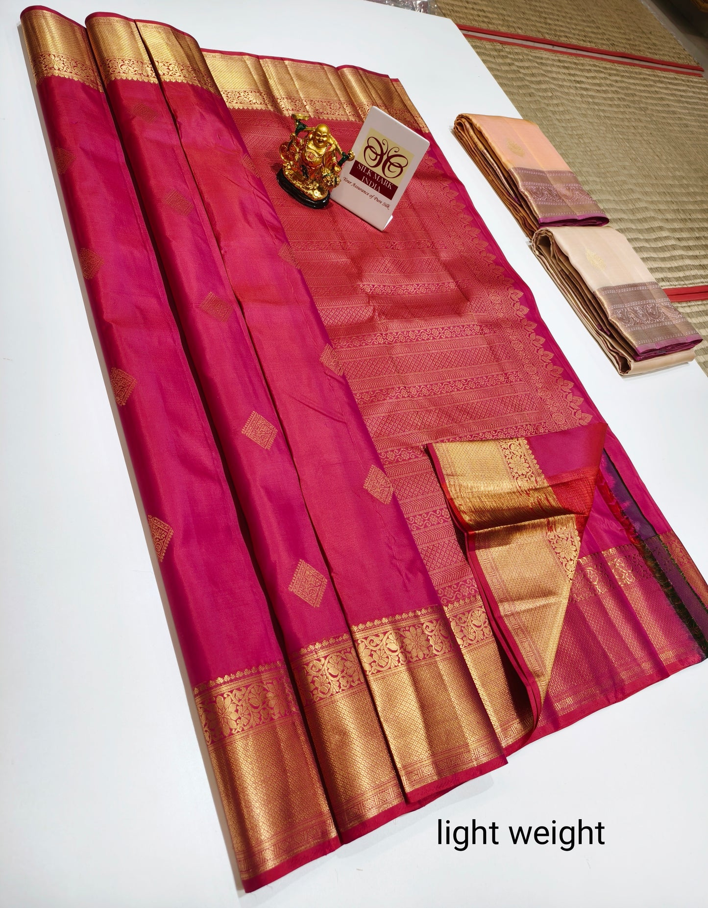 Dark Pink Pure Kanchipuram Silk Saree with Gold Border – Silk mark Certified